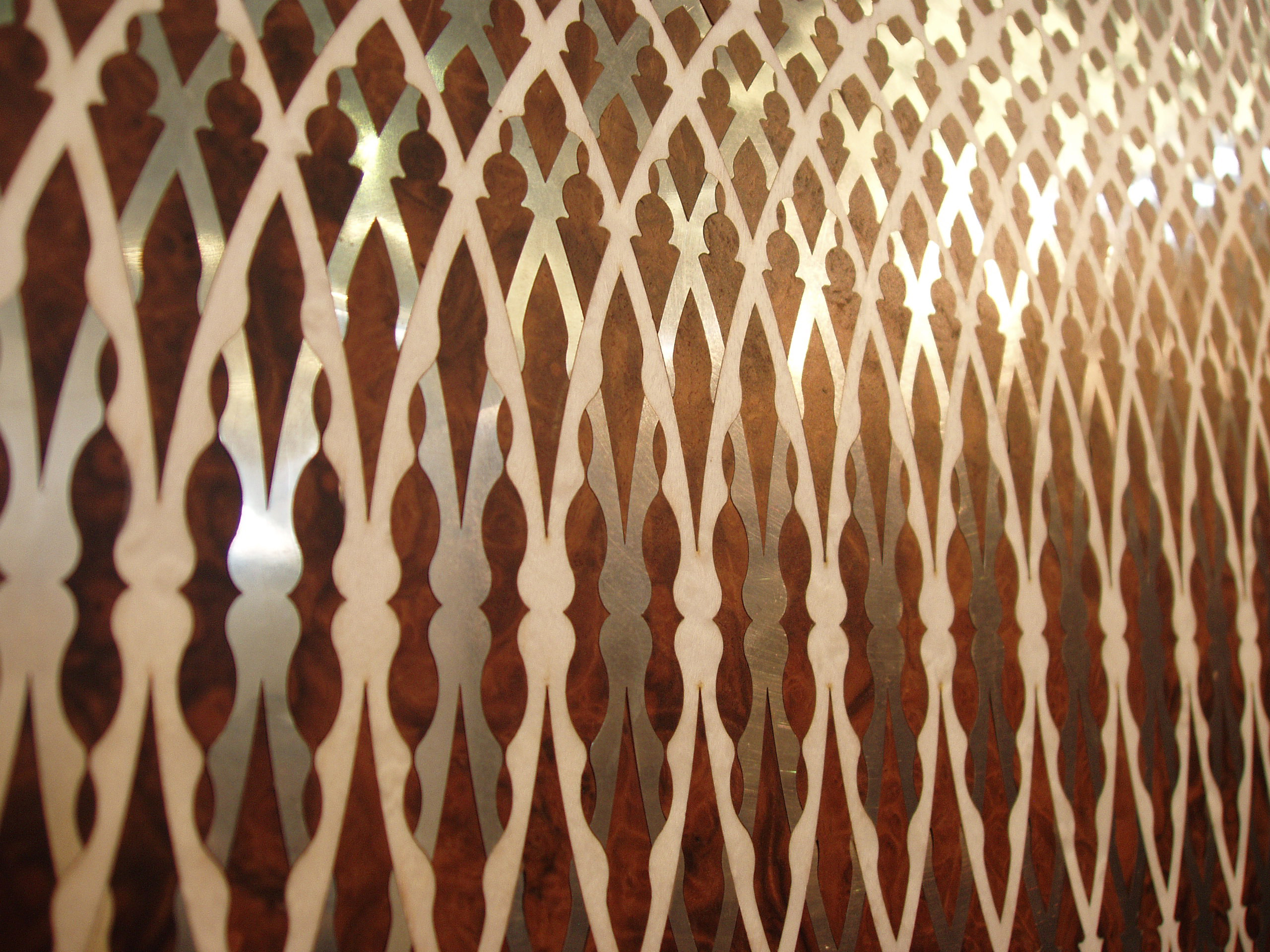 Mother of pearl pattern arabic